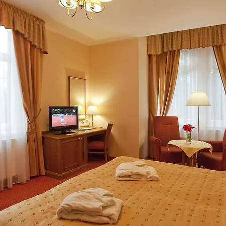 Ensana Vltava 4* マリアーンスケー・ラーズニェ