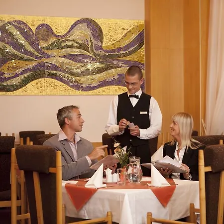 Ensana Vltava ホテル