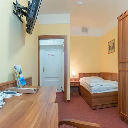 ホテル Ensana Vltava マリアーンスケー・ラーズニェ