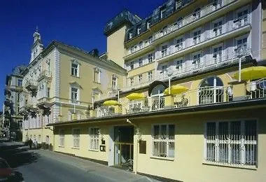 Ensana Vltava فندق 4*